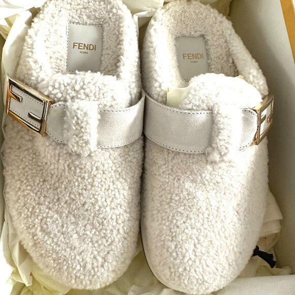 FENDI Feel FF Shearling  Buckled Sabots Mules Slides Flat Clog Sandals - Picture 10 of 16